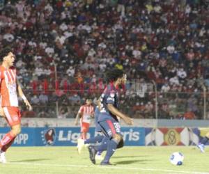 El Vida y Motagua jugaron a estadio lleno. Foto: EL HERALDO