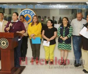 Miembros del comité del Sinager llamaron a la población a acudir de inmediato a los hospitales para evitar muertes. Foto: Efraín Salgado / EL HERALDO.