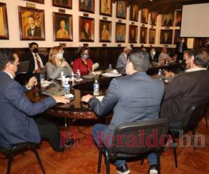 Fue en el Congreso donde se instalaron las mesas para comenzar a discutir el dictamen de la nueva Ley Electoral. Foto: El Heraldo