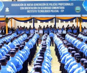 El presidente de la República, Juan Orlando Hernández, encabezó los actos de graduación de 924 policías en el Instituto Tecnológico Policial (ITP), en Comayagua.