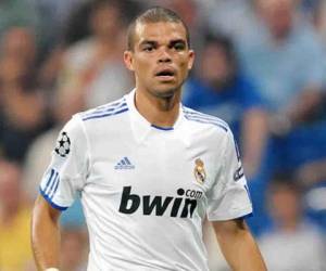 Pepe es otra de las grandes estrallas que emigra al fútbol chino (Foto: Redes)