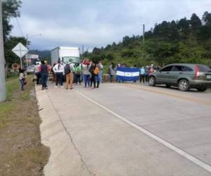 Los maestros se tomaron de la carretera Panamericana en Danlí, El Paraíso, en el oriente de Honduras.