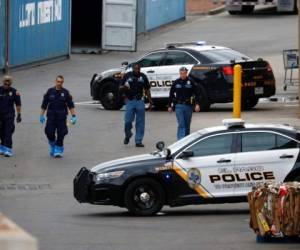 Policías recorren el perímetro de la zona del crimen después de la trágica masacre ocurrida en agosto de 2019. Foto: Archivo/ AP