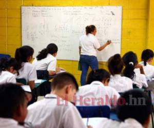 Las autoridades de la Secretaría de Educación anunciaron que las clases van a iniciar el 1 de febrero de manera “no presencial” a nivel nacional debido a la pandemia provocada por el covid-19.