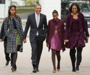 La familia Obama piensa llevar una vida normal luego que termine su tiempo en la presidencia de Estados Unidos. Foto: AFP