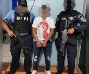 Al supuesto sicario, de 22 años de edad, se le ordenó orden de captura por 14 asesinatos cometidos en la zona occidental del país.