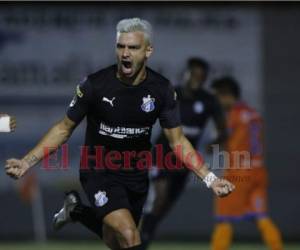 De la mano de un inspirado Matías Rotondi, el Honduras Progreso selló su pase a semifinales aplastando a los Lobos de la UPN con un contundente 4-0. Foto: Edwin Romero | EL HERALDO