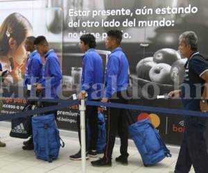 Los jugadores de la Selección sub-15 de Honduras antes de emprender su gira por Estados Unidos. (Fotos: Juan Salgado / Grupo Opsa)