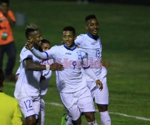 Así festejó Choco Lozano el gol anotado ante Panamá. Foto Grupo OPSA