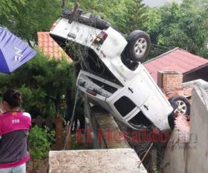 El accidente solo dejó daños materiales. Foto: Estalin Irías/EL HERALDO