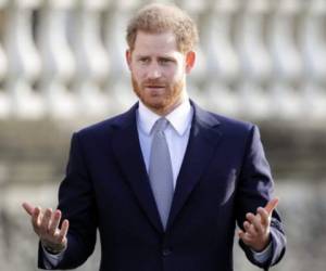 El príncipe Harry siguió a su esposa Meghan Markle hacia Estados Unidos. Foto: AP