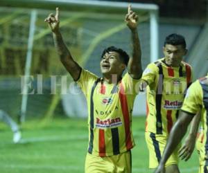 Real España le ganó al Juticalpa en el Juan Ramón Brevé. Foto: Ronal Aceituno/EL HERALDO