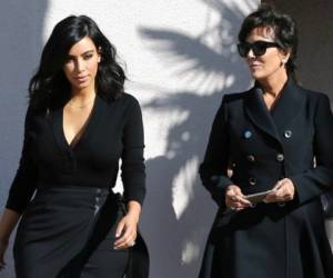 Kim le dijo a su mamá que podía darle un millón de dólares para reponerle las laminas de mármol.