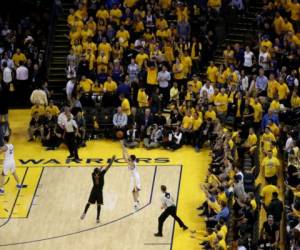 Cleveland Cavaliers vs. Golden State Warriors jugaron su quinto partido en el Oracle Arena de Oakland, California. Foto AFP