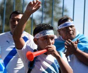 Aficionados de la selección de Guatemala, protestaron este viernes ante la Federación de Guatemala, para exigir a la FIFA que les quite el castigo y puedan volver a las competencias internacionales.