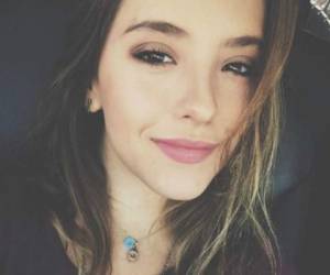 Evaluna Mercedes Reglero Rodríguez es el nombre de la hermosa hija de 19 años del famoso cantante Ricardo Montaner. Foto: Instagram/Evaluna