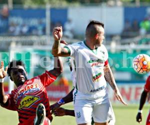 Platense y Vida disputan el juego correspondiente a la jornada 8 del Clausura (Foto: Neptalí Romero / Deportes EL HERALDO Honduras)