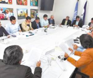 Las reuniones del diálogo nacional comenzarían entre lunes y martes de la próxima semana, informaron los actores políticos.