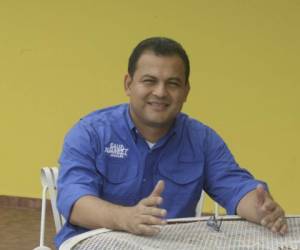 Saúl Edgardo Juárez Matamoros (41), es médico cirujano con maestría en Administración de hospitales y aspirante a la alcaldía de Choluteca.