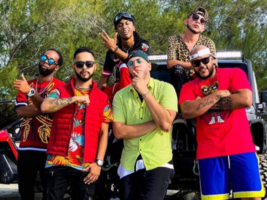 Los cantantes hondureños Mr Jc, Big Nango, Aaron Bodden y Syrome en la foto del video musical que grabaron juntos. Foto: Instagram.