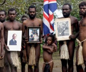 Se cree que el Culto del Príncipe Felipe comenzó a finales de los años 1970, tras una visita del duque de Edimburgo a Vanuatu a principios de esa década. FOTO: AFP
