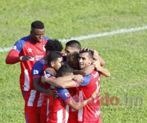 Los olimpistas celebrando el segundo tanto del encuentro. Foto: EL HERALDO.