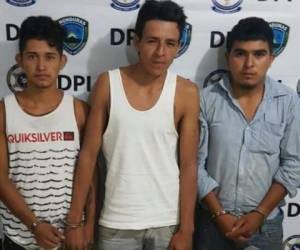 Juan Antonio Escobar Larios, Carlos Arturo Ramos y Wilson Josue Cardena sería los supuestos integrantes de 'Los Toritos'. (Foto: Policía Nacional )