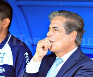 Jorge Luis Pinto entrenador de la selección de Honduras durante el gol del empate de Costa Rica en San Pedro Sula por las eliminatoria al Mundial de Rusia 2018. Foto: Ronal Aceituno / Grupo Opsa.