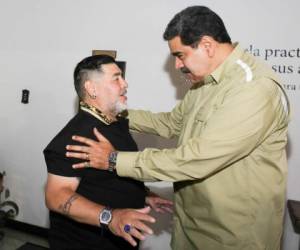 Diego Maradona llegó a Venezuela para dar “apoyo político” a Maduro. Foto AFP