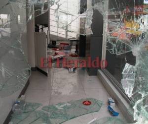 Varios negocios de la capital hondureños fueron saqueados la noche del viernes.
