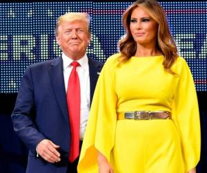 Así lució la primera dama estadounidense Melania Trump durante el lanzamiento de la campaña del mandatario para las elecciones presidenciales de 2020. (AFP)