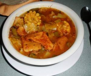 La sopa de mondongo es 'ley' una tarde de domingo en Honduras.