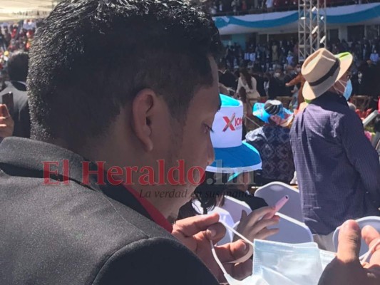 Lempira López llegó al Estadio Nacional para ver la toma de posesión de Xiomara Castro.