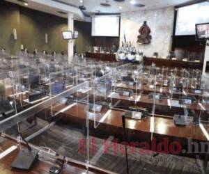 La improductividad legislativa es perceptible porque se pasó de sesionar de tres días a una sola ocasión por semana vía Zoom. Foto: El Heraldo