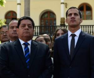 El propio Guaidó fue despojado el 2 de abril de su fuero por la Constituyente oficialista, pero el gobierno de Maduro se ha mostrado reticente a detenerlo. FOTO: Agencia AFP