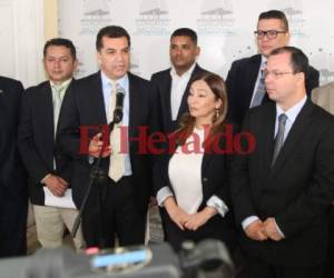 Elvin Santos y Rocío Tábora lideraron la reunión en el Congreso Nacional. (Foto: EL HERALDO)