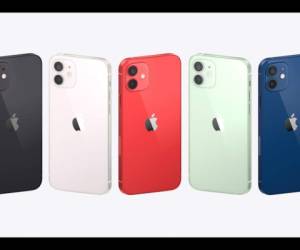 Imagen facilitada por Apple en la que aparecen los nuevos iPhones con tecnología 5G, anunciados el martes 13 de octubre de 2020.