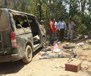 Un muerto y nueve heridos en accidente de autobús en Santa Bárbara (Fotos: Cortesía)