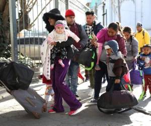 El lunes más de 2,000 hondureños salieron en caravana desde San Pedro Sula rumbo a Estados Unidos. Foto: Agencia AFP