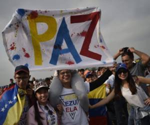 Este viernes se ofrecerá un concierto por la paz venezolana en la frontera entre Colombia y Venezuela. Foto / AFP