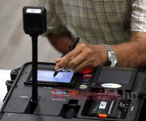 Desde agosto, el RNP está realizando a través de brigadas móviles la actualización de datos de los ciudadanos a nivel nacional para la depuración del censo electoral. Foto: Marvin Salgado/EL HERALDO