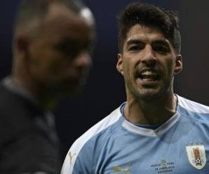 Luis Suárez asegura que seguirá en la selección de Uruguay.