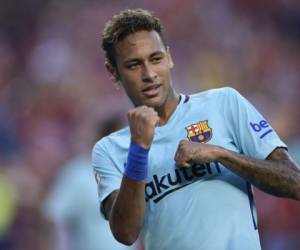 Desde su llegada al viejo continente, Neymar ha estado en la mira de las autoridades tributarias españolas. Foto: AFP