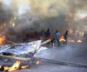 Manifestantes de la Alianza causaron disturbios frente a la embajada de Estados Unidos en Honduras.
