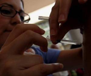 Las vacunas solo se aplicarán en los centros de salud de Tegucigalpa y San Pedro Sula.