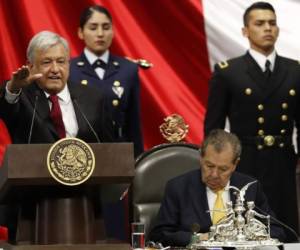 Andrés Manuel López Obrador juró este sábado como presidente de México, el primer izquierdista que llega al poder en décadas, prometiendo 'transformar' a la segunda potencia latinoamericana. Foto: AP