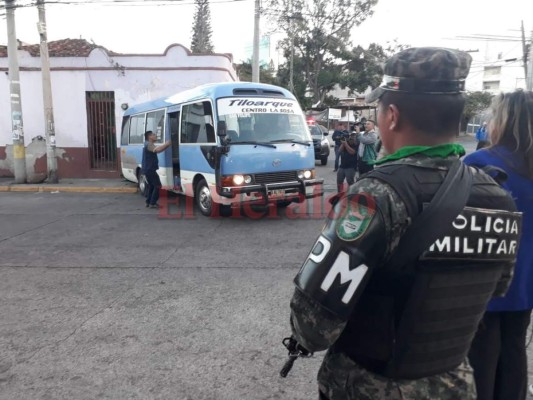 La víctima conducía el bus con ruta Tiloarque-Centro-Sosa de la capital de Honduras. Foto: Alex Pérez/EL HERALDO.