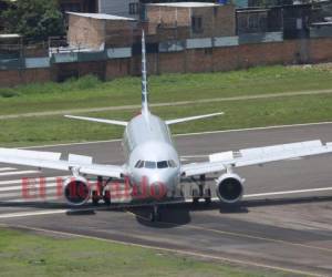 Las autoridades hondureñas habilitaron varios vuelos para permitir el retorno de miles de compatriotas.