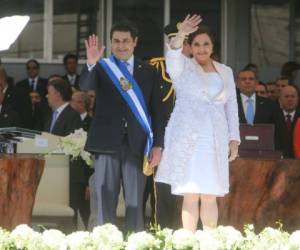 Con el ya tradicional traje blanco, Ana garcía de Hernández lució elegante en la toma de posesion del 27 de enero de 2014