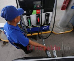 Honduras aplica impuestos de más de L 30 a las gasolinas.